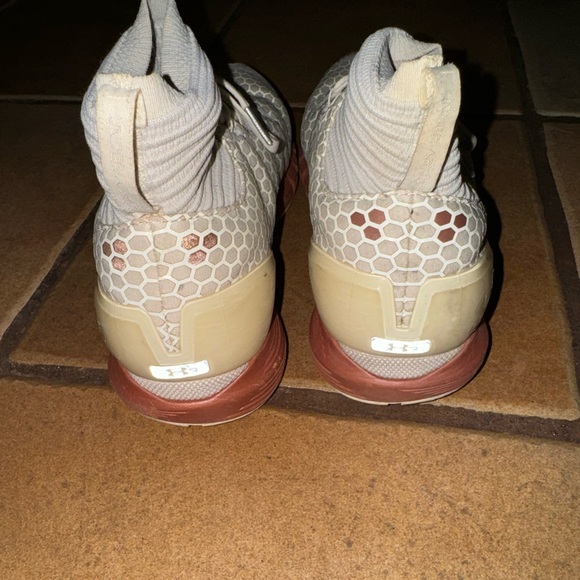 Under Armour Running Shoes Bluetooth - Picture 4 of 6